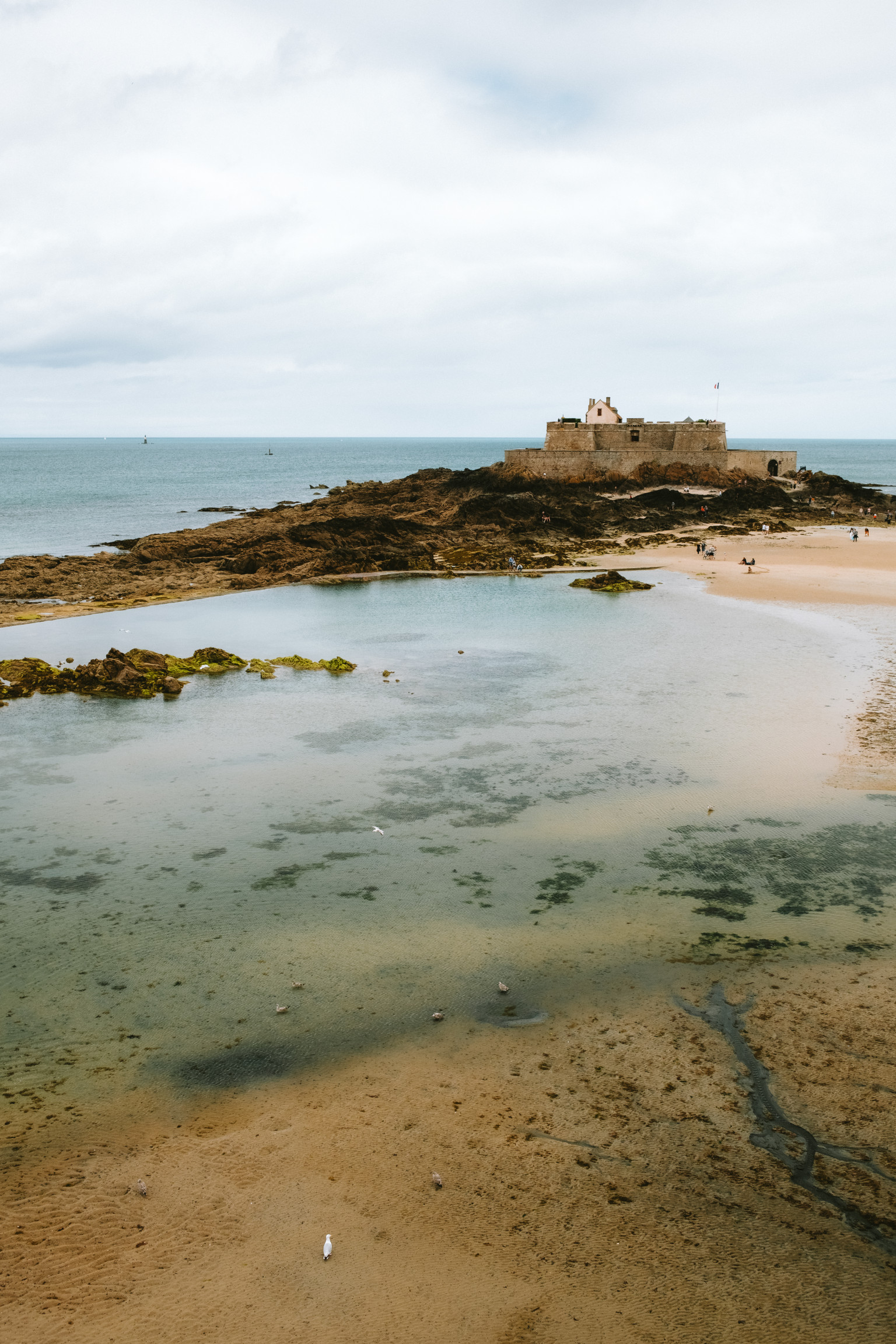 Beautiful Britanny - Photo 8